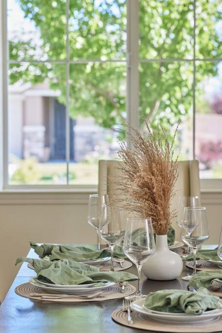 New Upscale House, Tahoe 30-Min W/ Cal King Reno Exterior photo