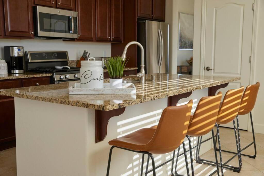 New Upscale House, Tahoe 30-Min W/ Cal King Reno Exterior photo